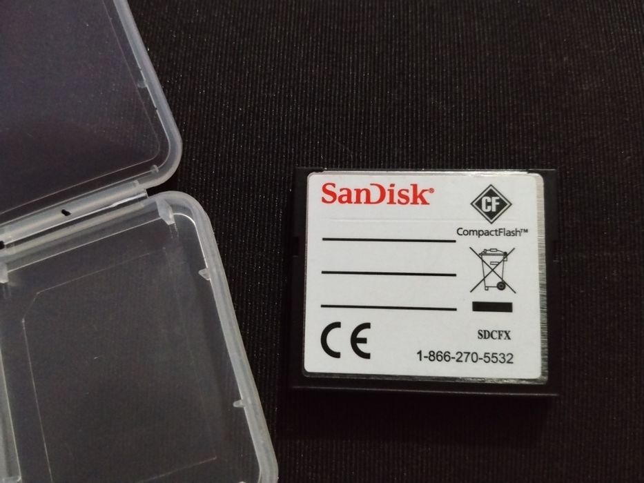 Cartão de memória - CompactFlash