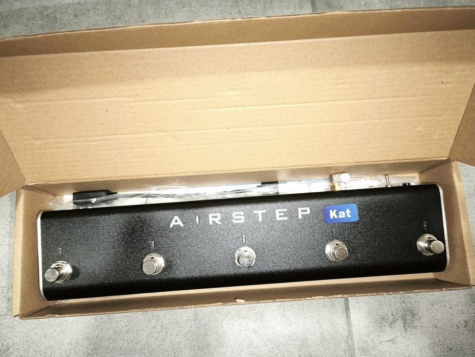 Boss Katana Artist MKII + Xsonic Airstep Kat Edition