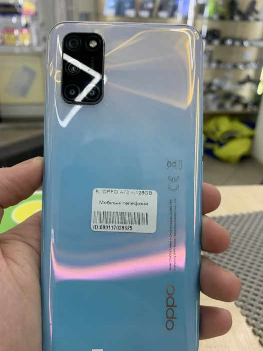 Телефон Oppo A72 4/128 gb, в гарному стані в комплекті зарядний прист!