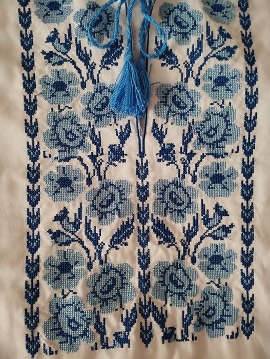 Гарні вишиванки для пари