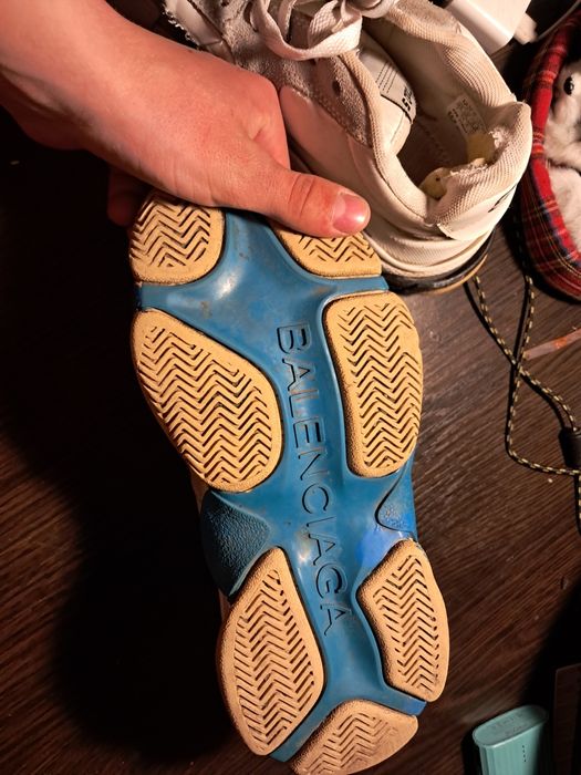 оригінальні BALENCIAGA майже в хорошому состоянии настаєша коша