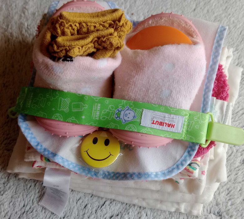 Fantástico Conjunto acessórios bebé, composto por 11 peças