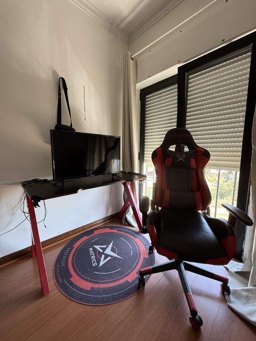 Mesa gaming para despachar