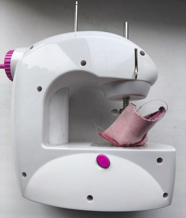 мини-швейная машинка Fashion Time