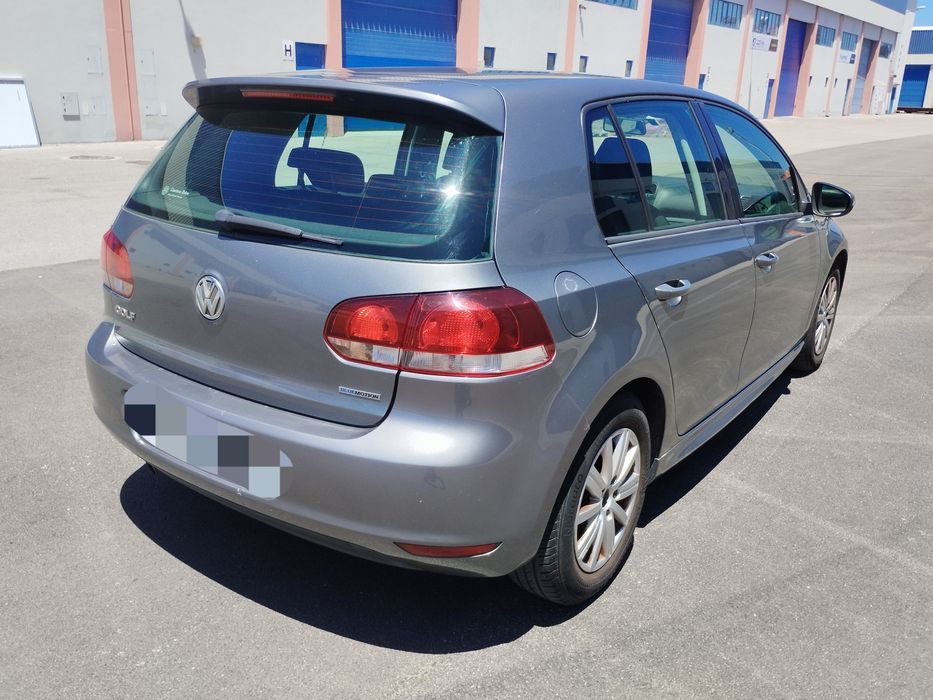 VW Golf VI 1.6 TDI Bluemotion 105 cv