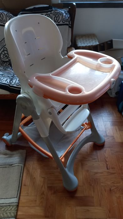Cadeira de bebé para comer