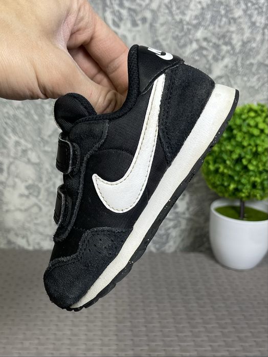 Nike MD Valiant кроссовки 25 размер детские спортивные черные