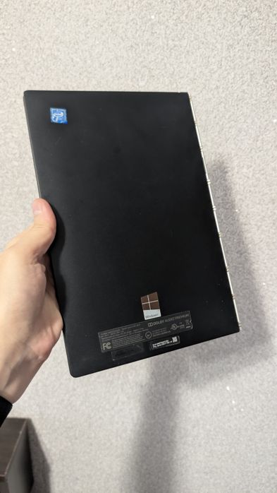 Планшет-трансформер Lenovo Yoga Windows 11