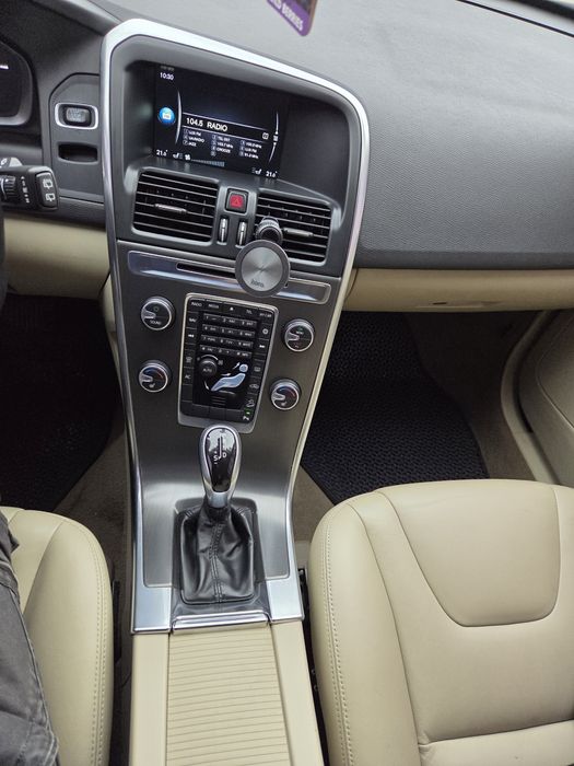 Volvo XC60 продаж