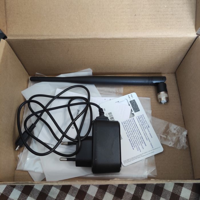 Продам стаціонарно-мобильний телефон КТ-1000