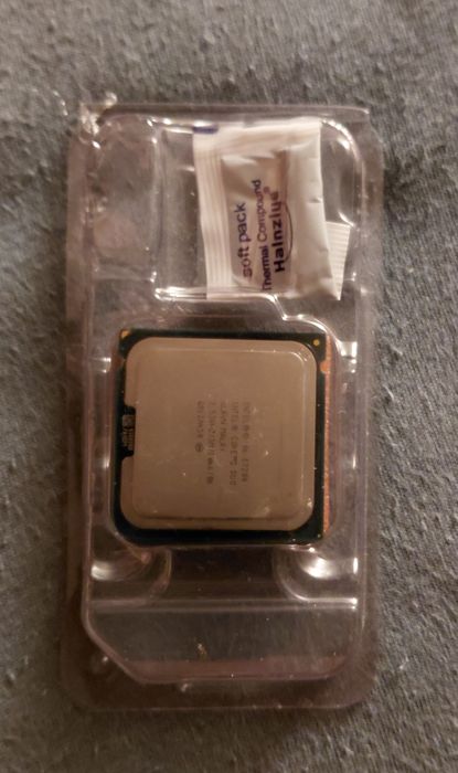 Intel Core2Duo E720064584924386306121
