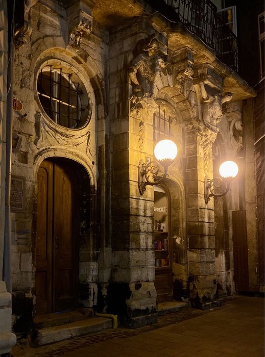 ПЛОЩА РИНОК Центр погодинно подобово