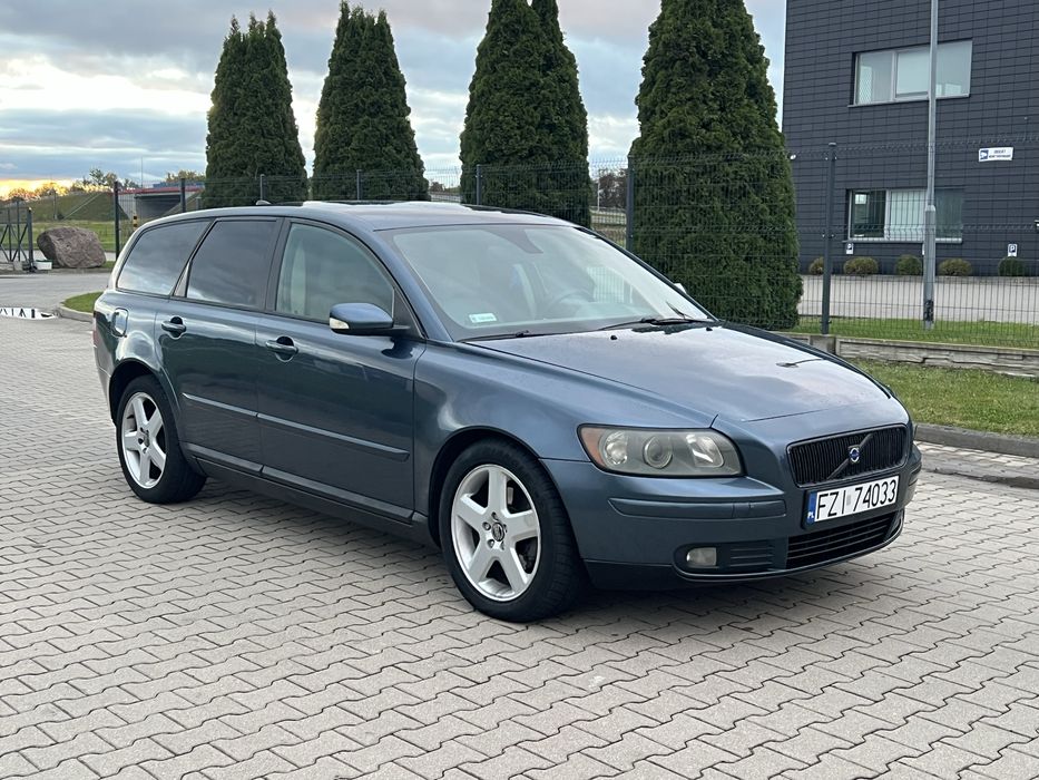Volvo V50