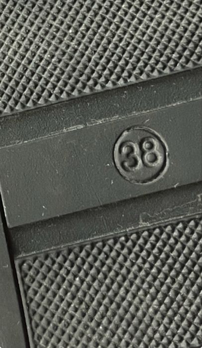 Натуральна шкiра.