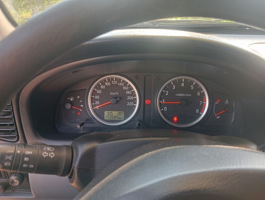Продам Нисан Альмера N16 2005г.