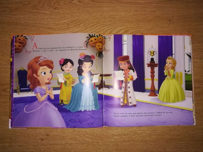 Livro "O baile de máscaras" Princesa Sofia