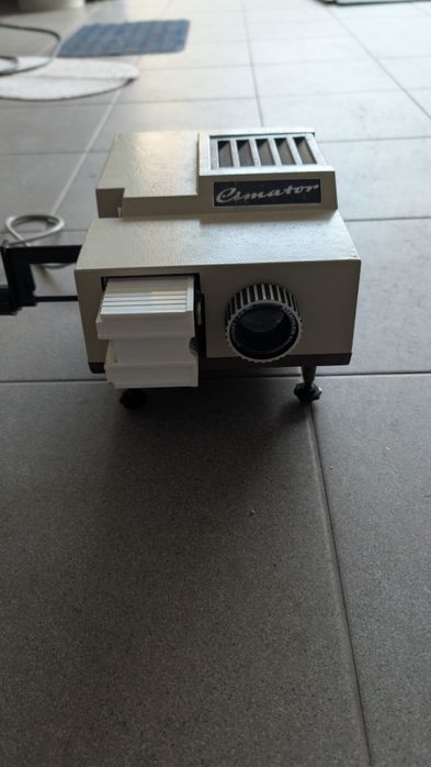 Projetor de slid Cimator N100 de 1966