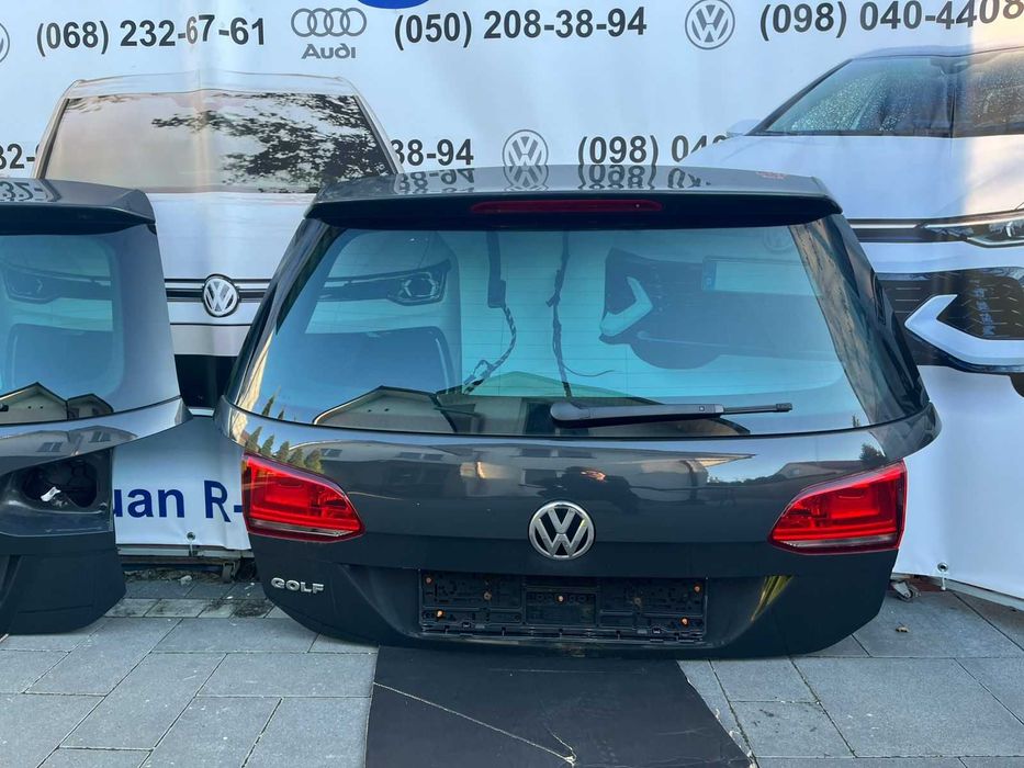 Кришка багажника ляда Volkswagen Golf VII универсал 2016-2020 LI7F