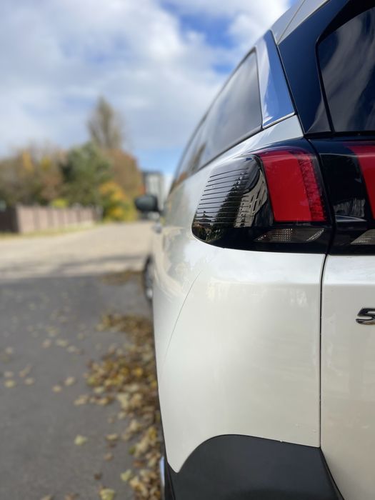 Peugeot 5008 (2020)