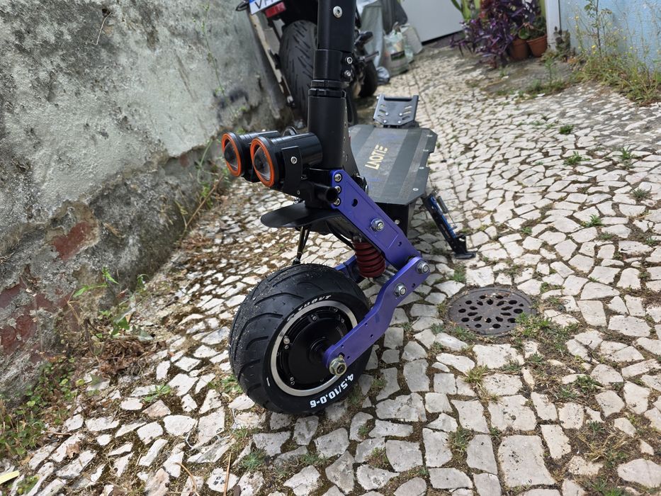 Laotie es19 de 2025