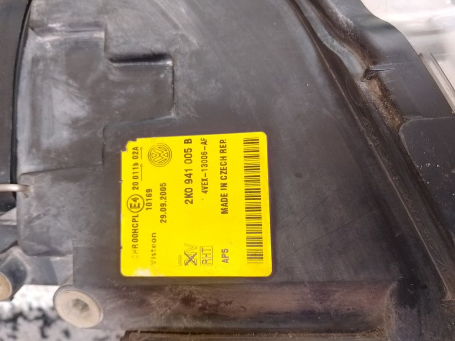 Фари на volkswagen caddy