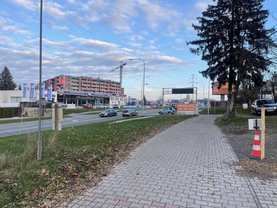 Działka utwardzona 1000 m2  Nałęczowska 40