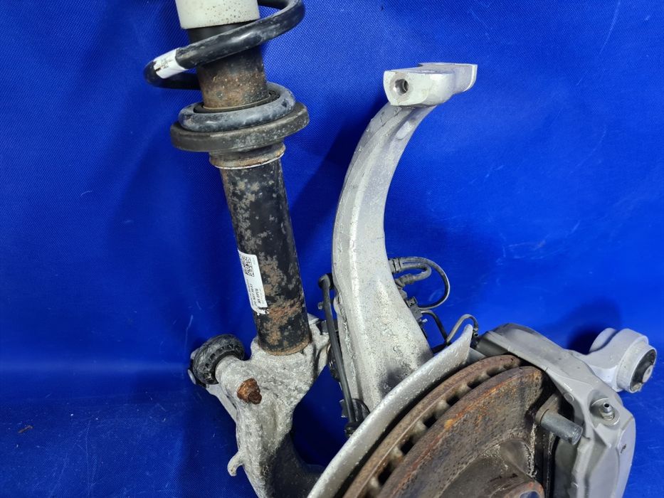 ZAWIESZENIE zwrotnica kompletna lewy przód AUDI A4 B9 8W wahacze OEM