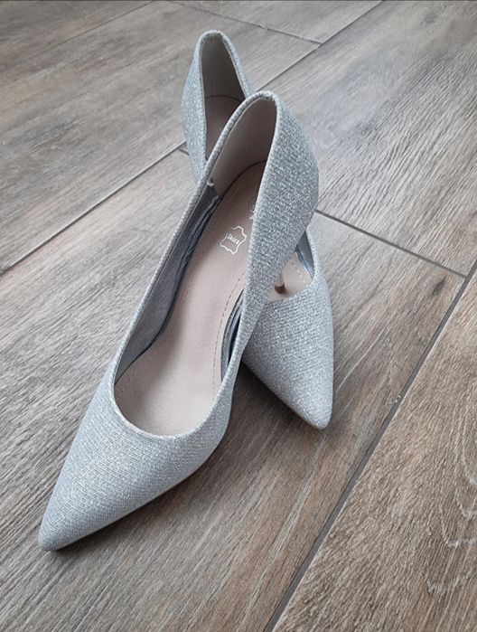 Szpilki srebrne czółenka