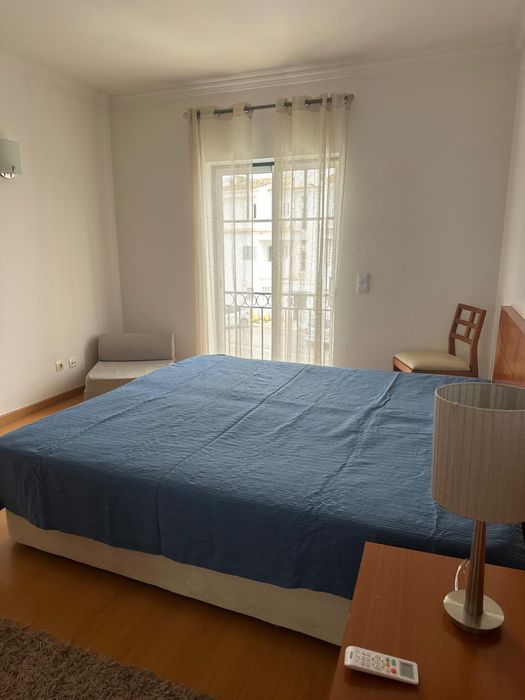 Apartamento T1 com piscina para férias em Ferragudo