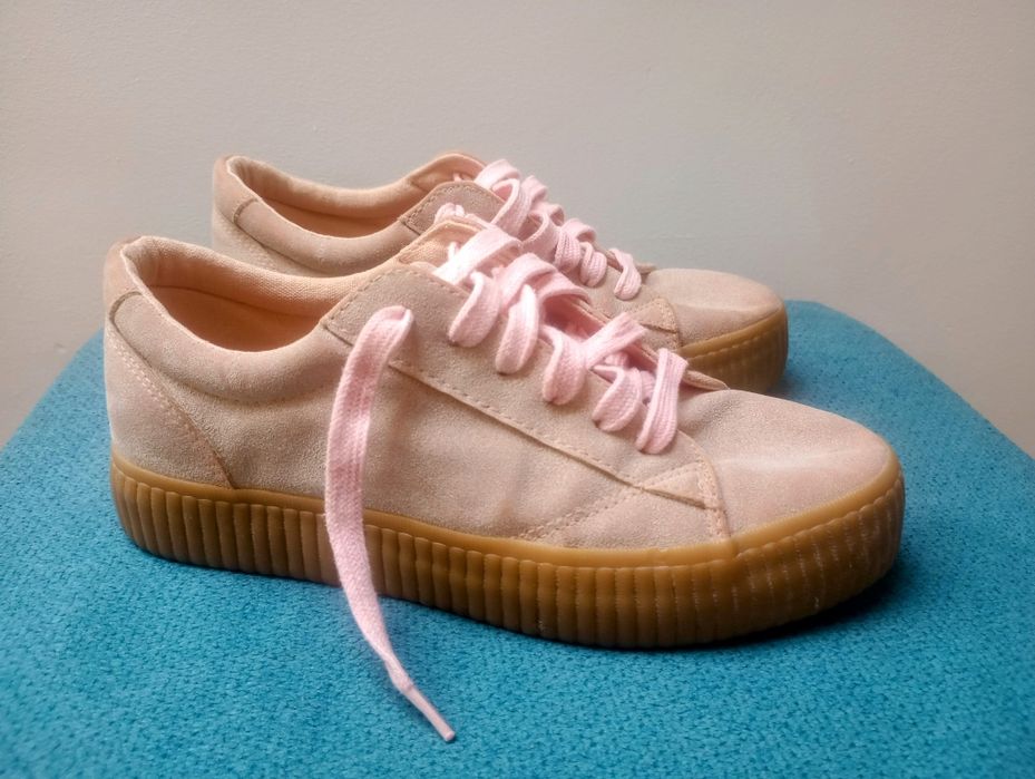 Creepers trampki na kauczuku różowy zamsz 38 House