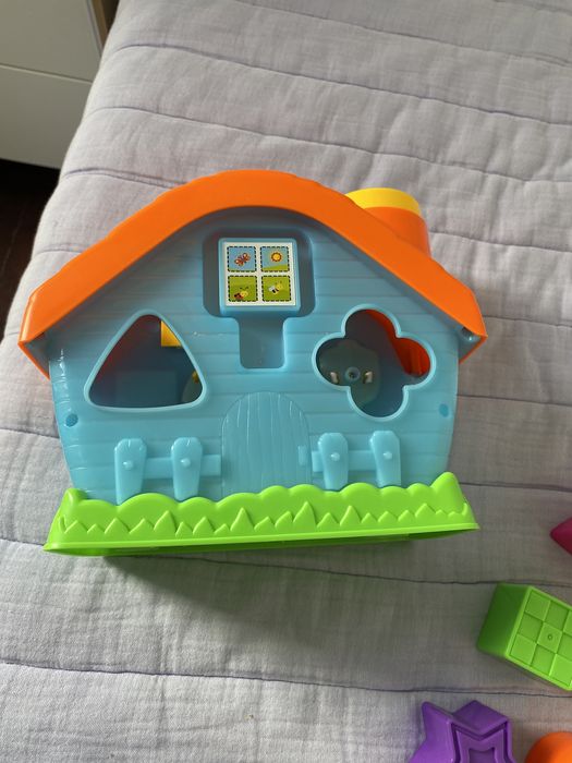 Brinquedo casa para bebé
