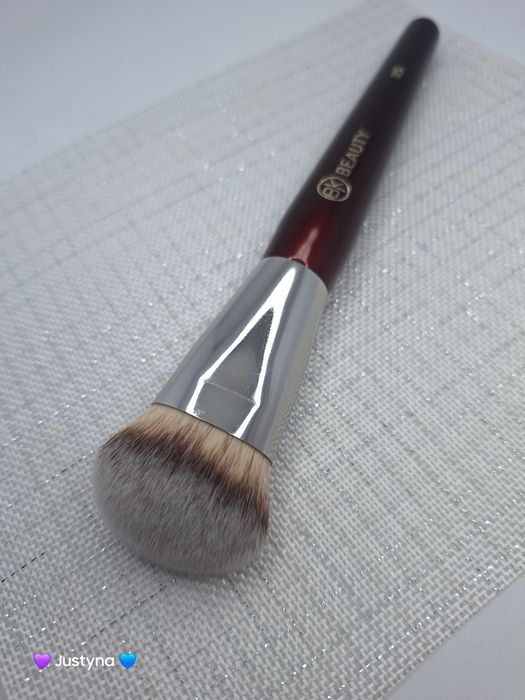 Nowy pędzel BK Beauty 115