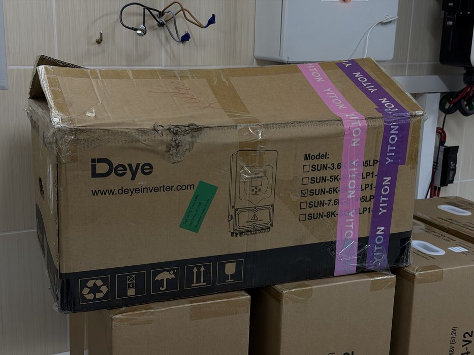 Інвертор Deye Deye SUN‑6K‑SG05LP1‑EU