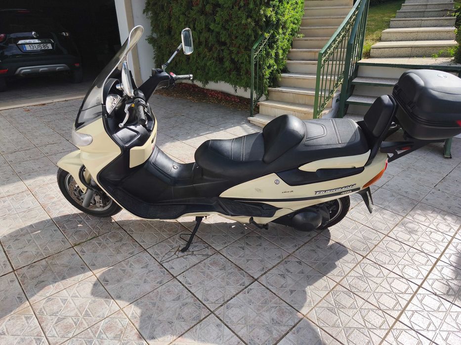 Suzuki Burgman 400 AN X - Reservada