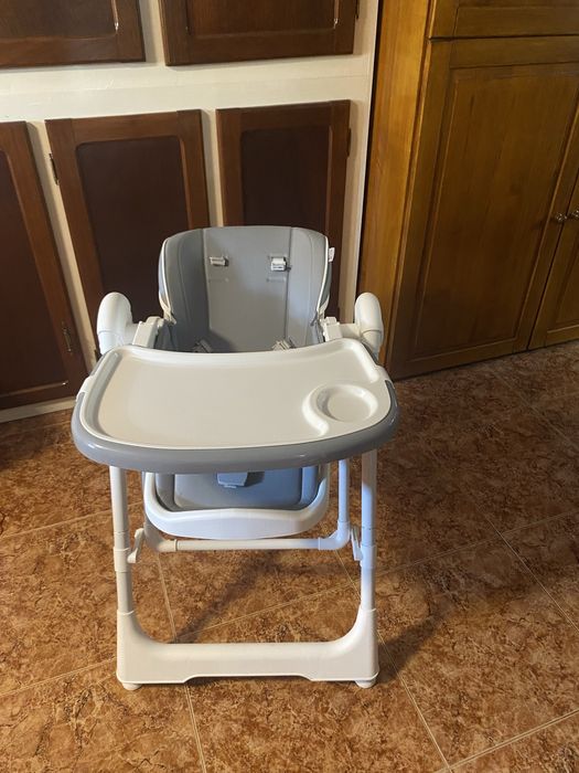 Mesa de alimentação criança varias posições e banheira !