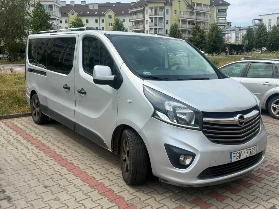 Opel Vivaro B 9-osobowy • 2016 • Idealny dla rodziny i firmy