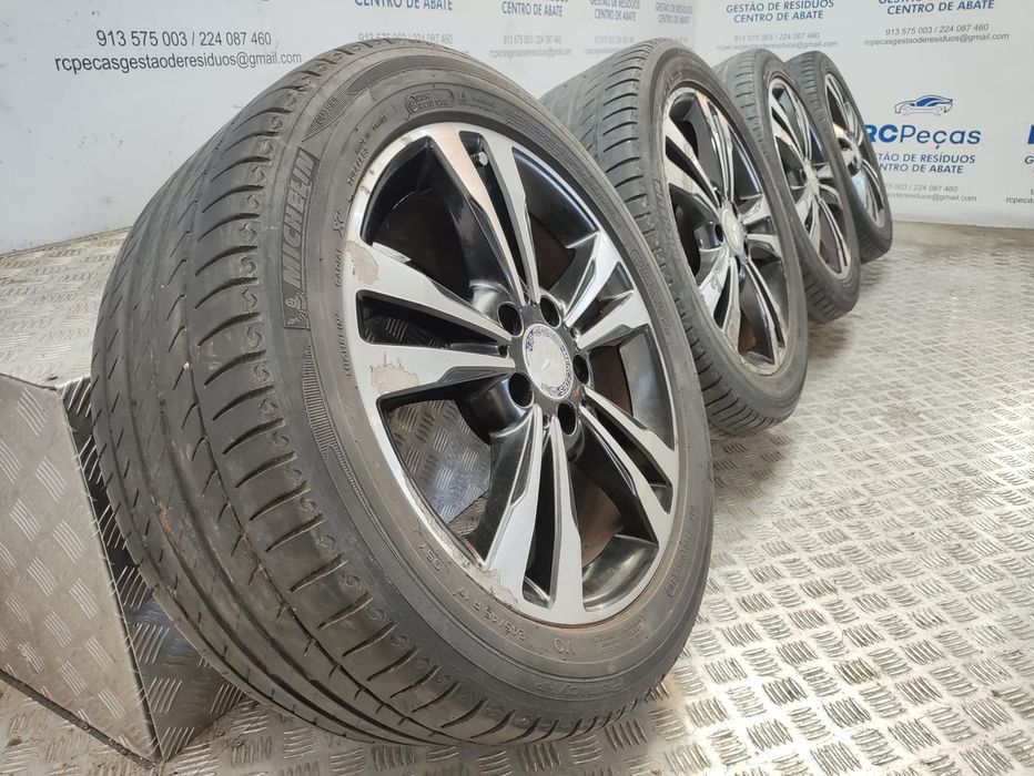 Conjunto de Jantes 17 Twin-Spoke Mercedes Benz Classe E W212 8J ET48 5x112 2009 a 2016