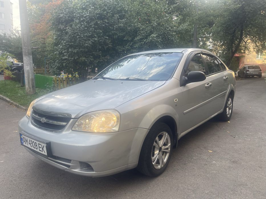 Прлдам Chevrolett Lacetti 2005
