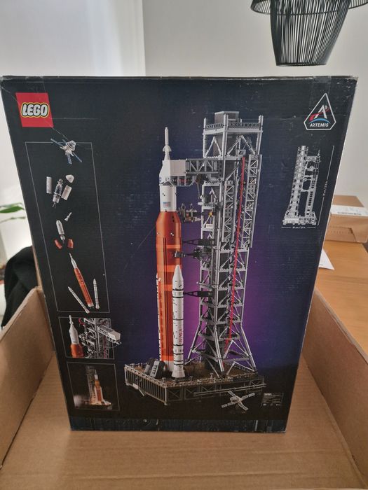 LEGO Icons 10341 NASA Artemis Space Launch System