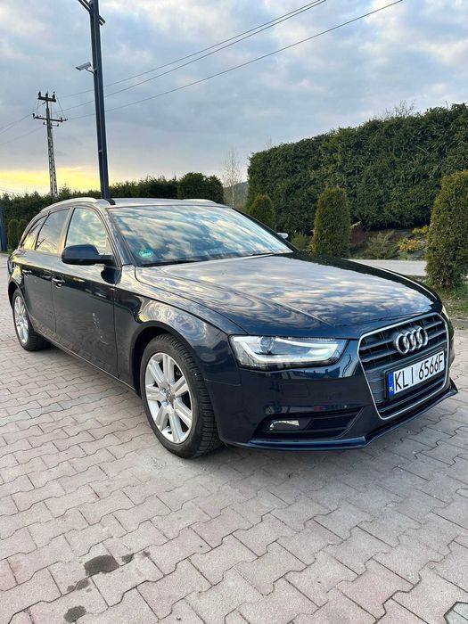 Audi A4 B8 2.0 TDI LIFT | Navi | Xenon | LED