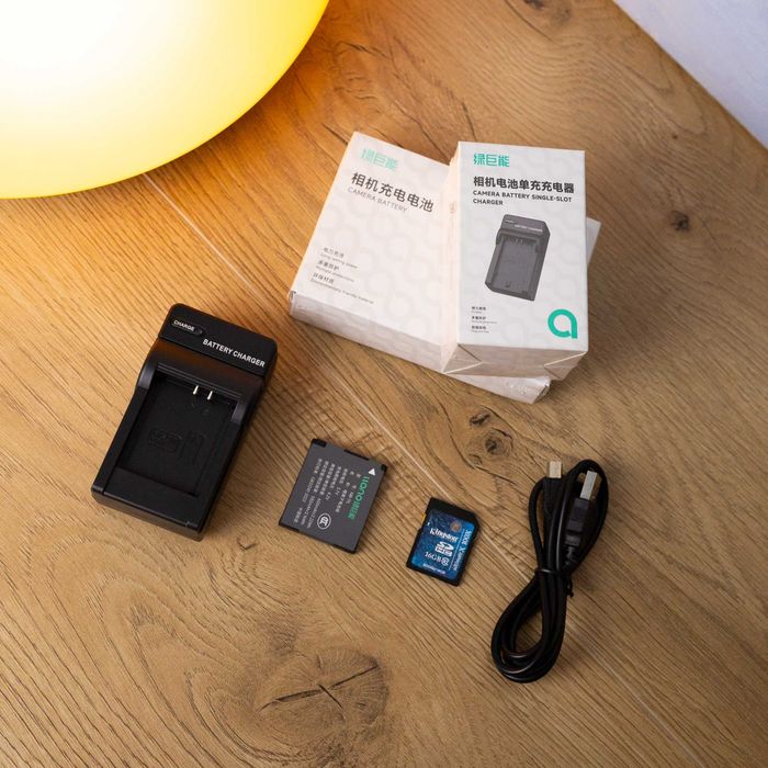 Wi-Fi+Touch screen! Canon IXUS 240 HS - Цифровий фотоапарат