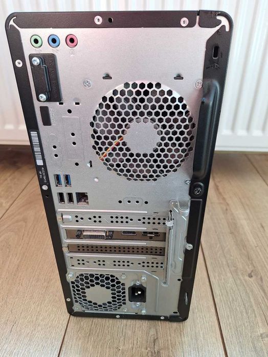 HP Pavilion Gaming R5-4600G 12GB RAM 512GB SSD GeForce GTX1650