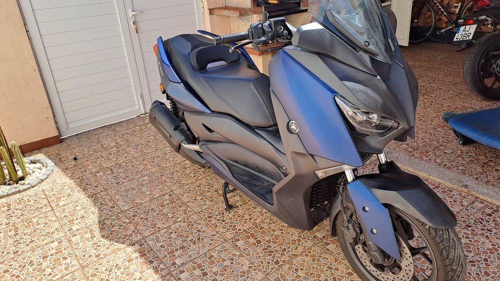 Yamaha Xmax 300 cc