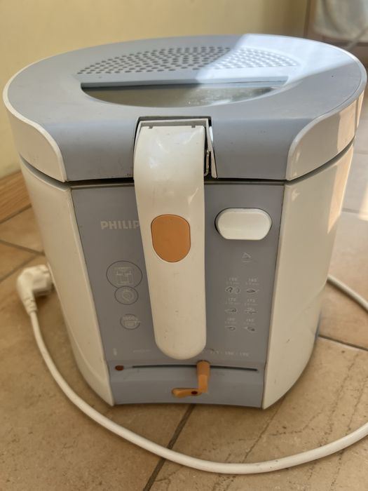 Продається фритюрниця  PHILIPS