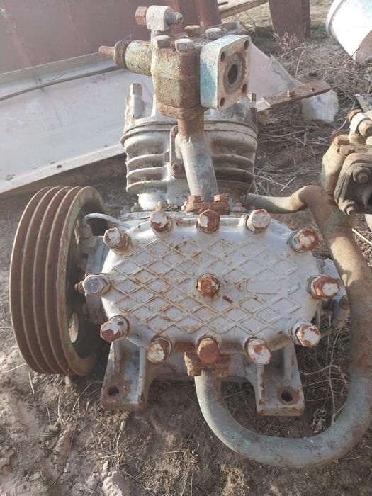 Продам компресор