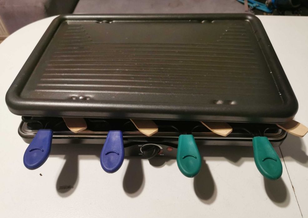 Grill elektryczny stołowy