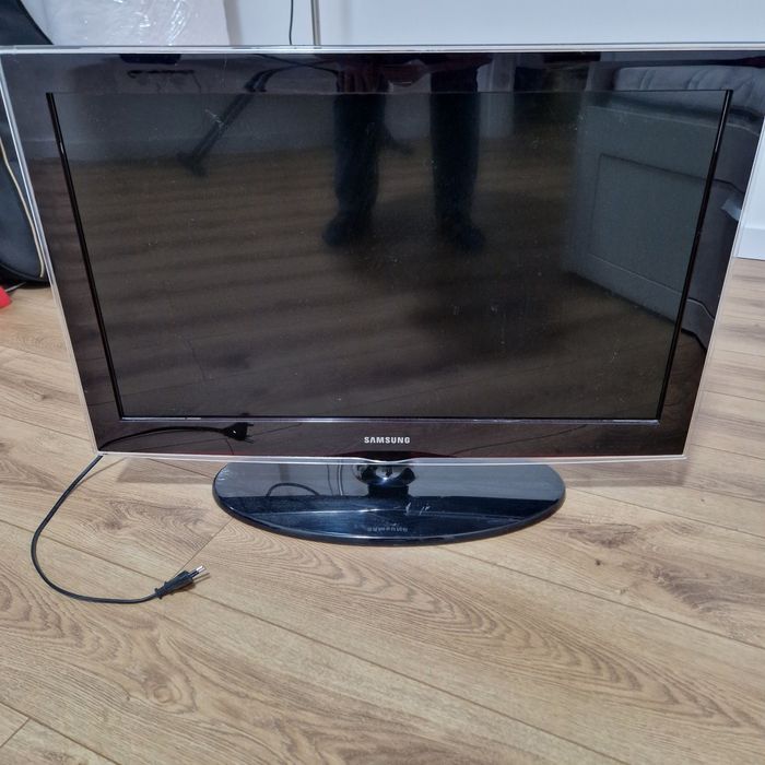 Telewizor SAMSUNG 32" LE32D450G1W