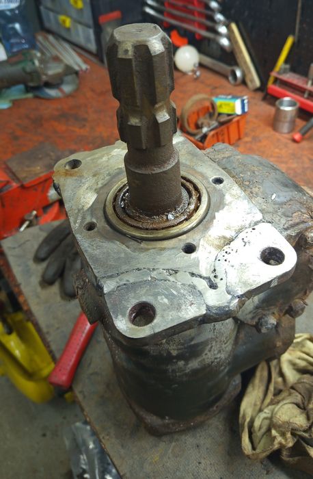 Naprawa i remont rozsiewaczy komunalnych Motyl