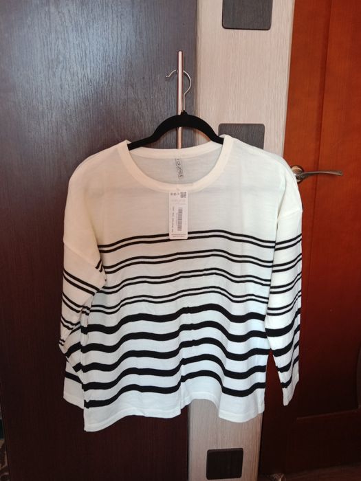 Легенька, весняна кофтинка