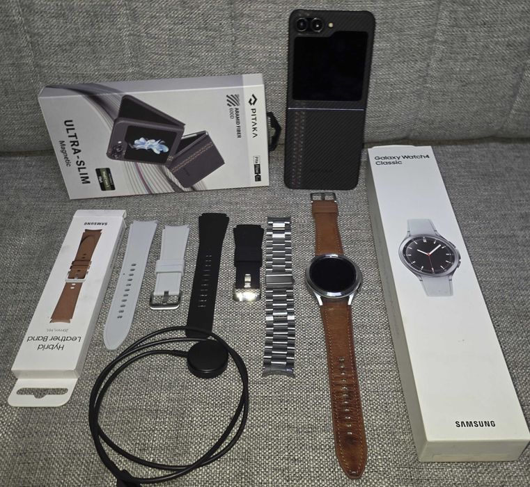 Samsung Galaxy Z Flip 5 256Gb + Samsung Galaxy Watch 4 Classic